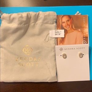 EUC Kendra Scott Cade Mother of Pearl Stud